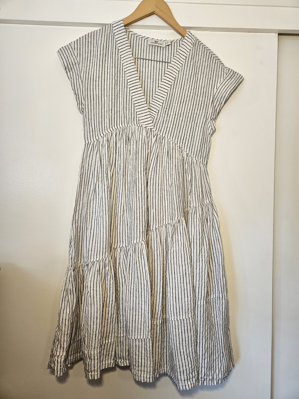 Vineyard Vines White Dress with Black Stripes